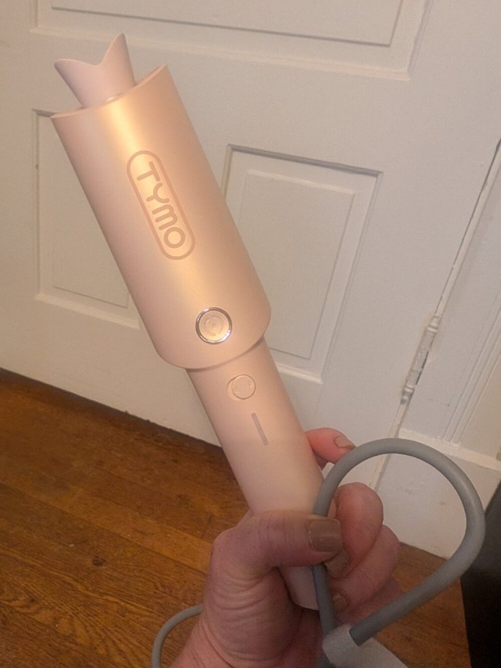 Tymo automated hair curler